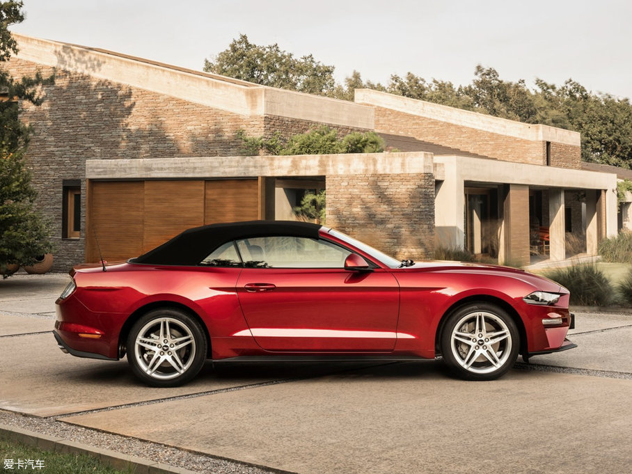 2017Mustang 2.3T Convertible