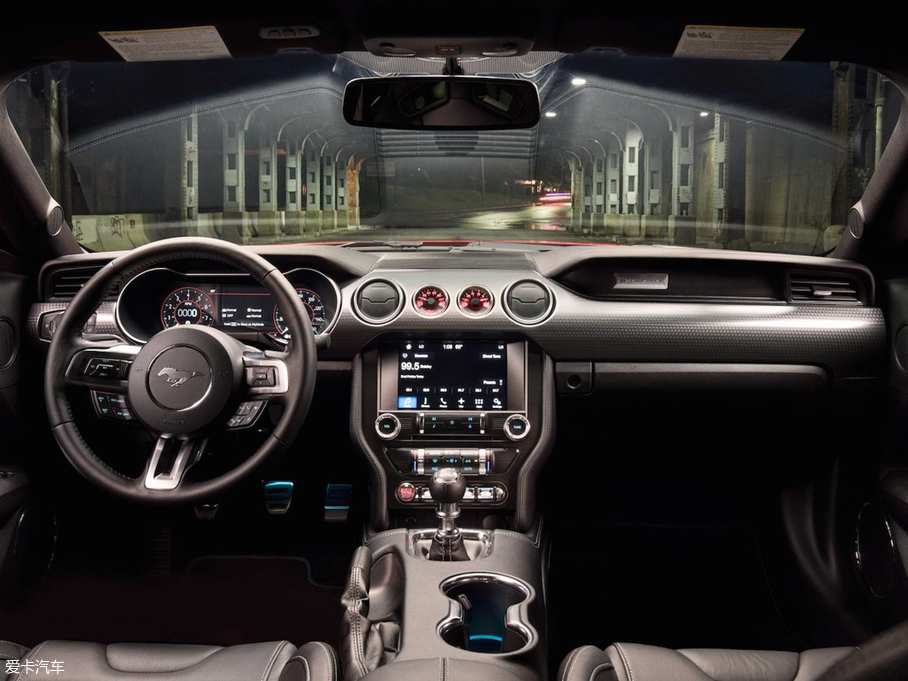 2017Mustang GT Performance Pack Level 2