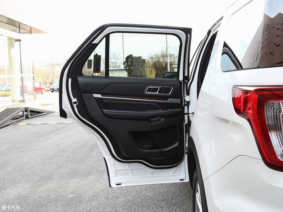 2017̽U(M) 2.3T EcoBoostӢ