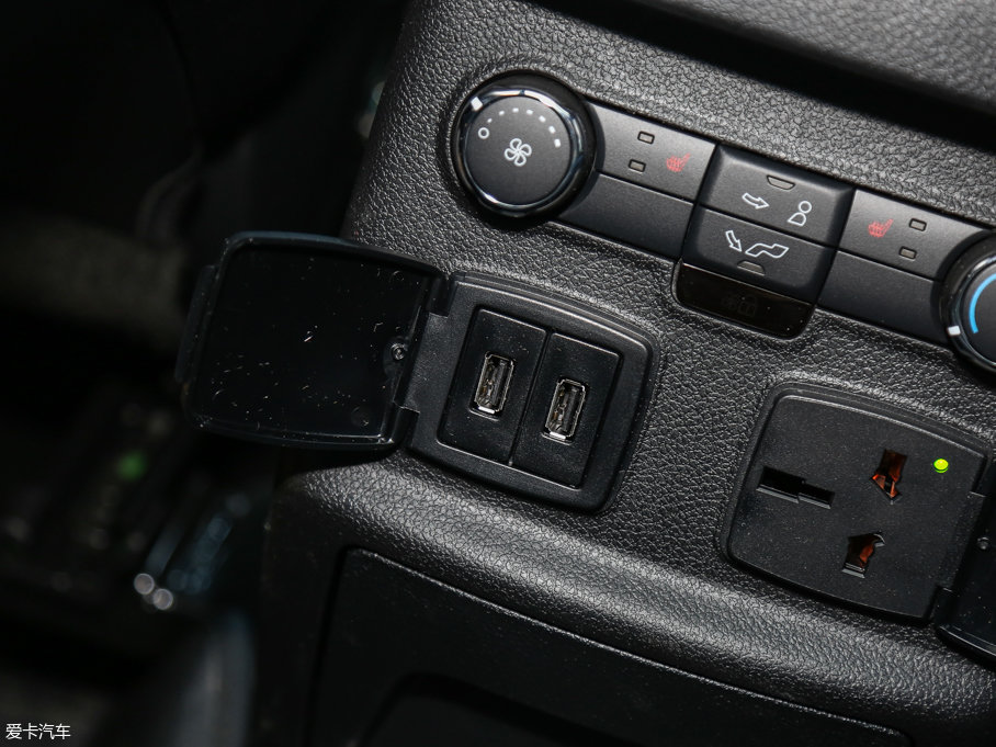 2017̽U(M) 2.3T EcoBoostӢ