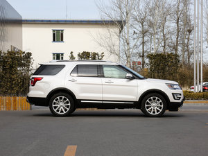 20172.3T EcoBoostӢ w^