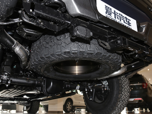 2018款3.5T 性能劲化版 备胎