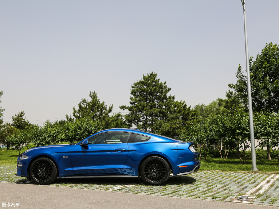 2018Mustang 5.0L V8 GT