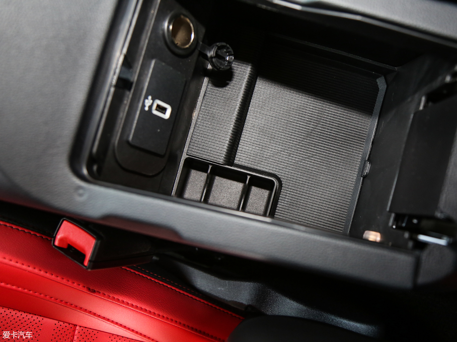 2018Mustang 5.0L V8 GT