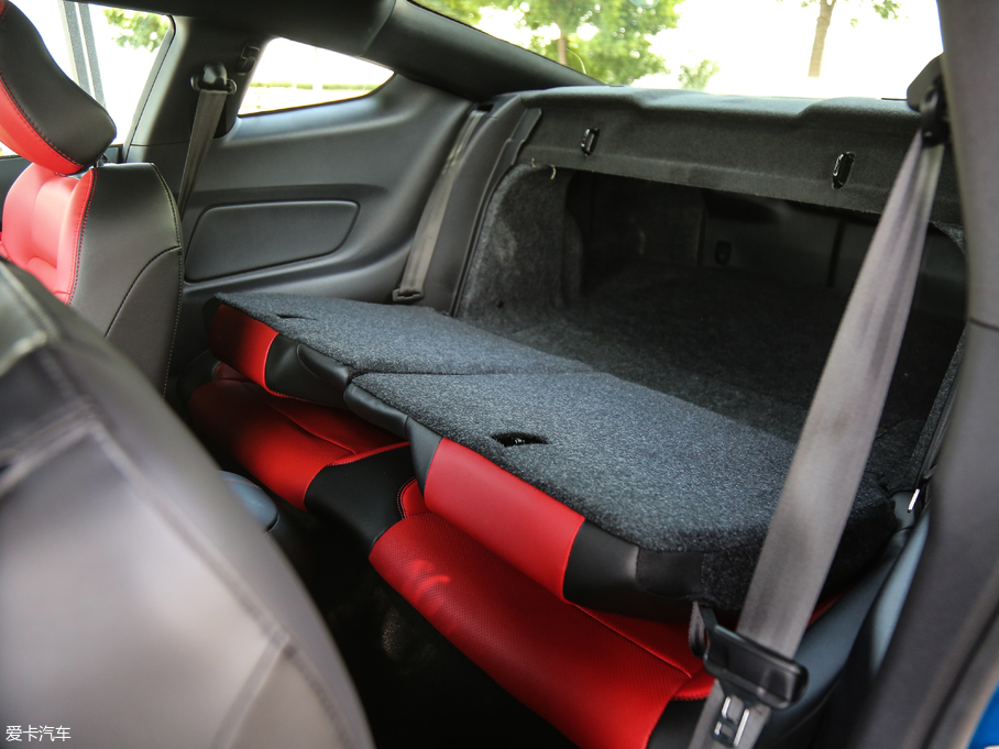 2018Mustang 5.0L V8 GT