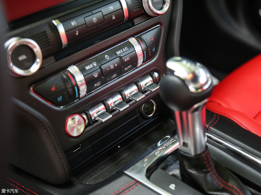 2018Mustang 5.0L V8 GT