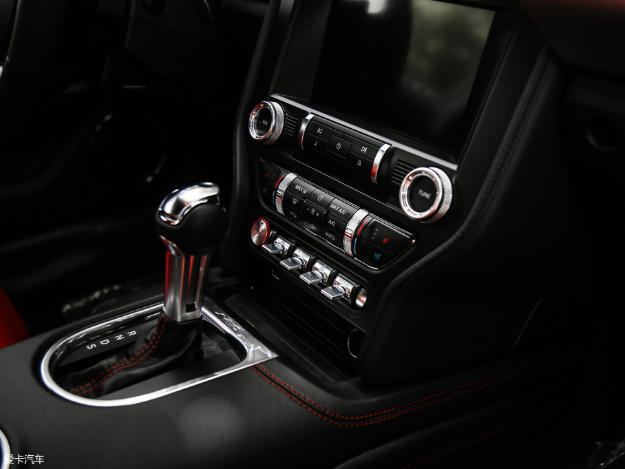 2018Mustang 5.0L V8 GT