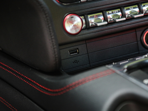 20185.0L V8 GT п؅^