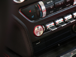 20185.0L V8 GT п؅^