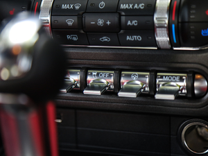 20185.0L V8 GT п؅^(q)