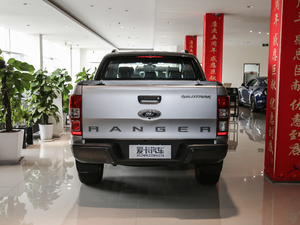 2018款Wildtrak 正后	