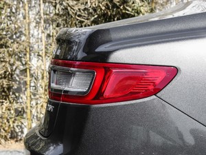 20182.0T (q)Ű (x)(ji)^