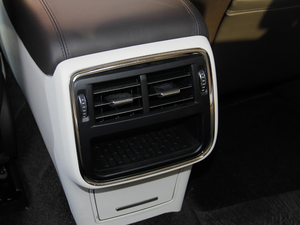 20183.0T 򌿂y п؅^