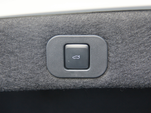 20183.0T 򌿂y п؅^