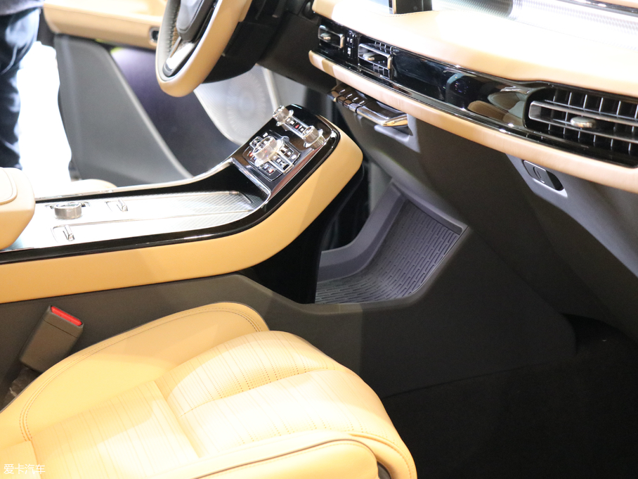 2020wм(M)  3.0T V6 ȫ(q)Ű