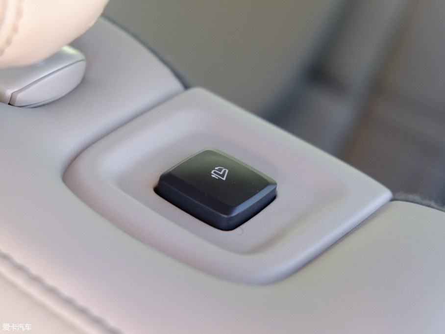 2020���w�м�(�M(j��n)��)  3.0T V6 ȫ�(q��)���Ű�