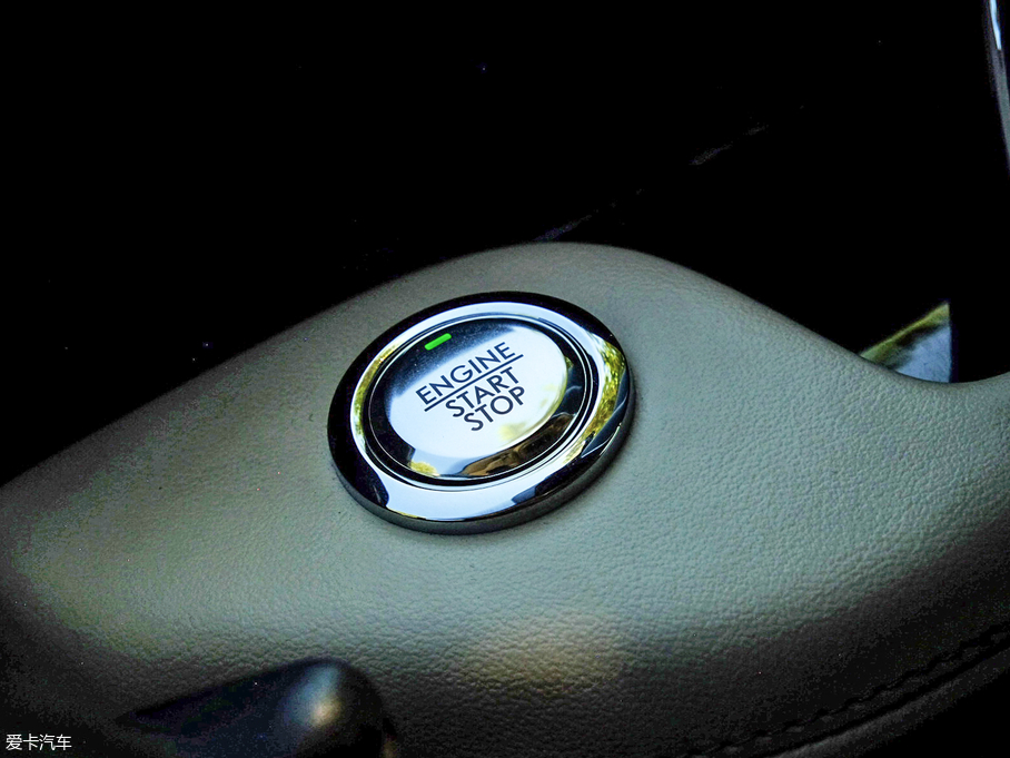 2020wм(M)  3.0T V6 ȫ(q)Ű