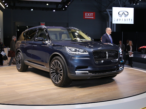 2020 3.0T V6 ȫŰ w^