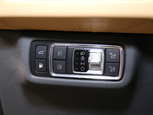 2020 3.0T V6 ȫ(q)Ű п؅^(q)