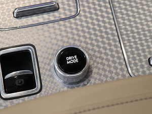 2020 3.0T V6 ȫŰ п؅^