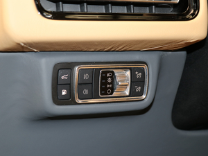 2020 3.0T V6 ȫŰ п؅^