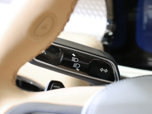 2020 3.0T V6 ȫŰ п؅^