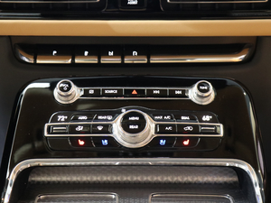 2020 3.0T V6 ȫŰ п؅^