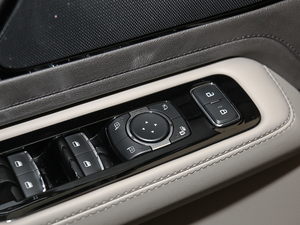 20203.0T V6 ȫ п؅^