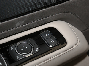 20203.0T V6 ȫ п؅^