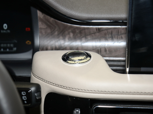 20203.0T V6 ȫ п؅^