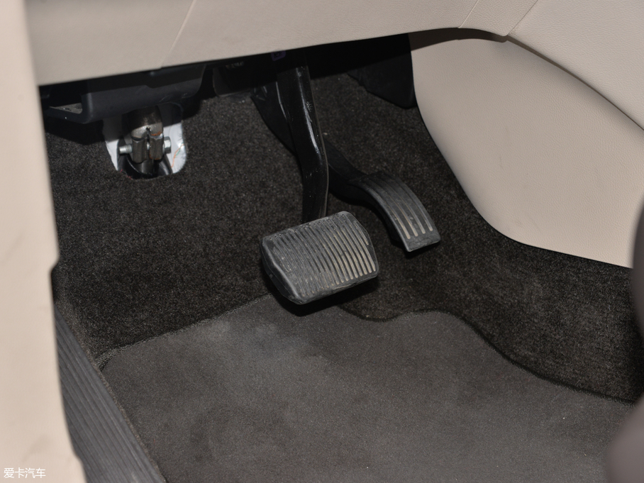 2018ֿMKC 2.0T ǰ(q)Ű