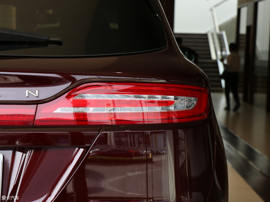 2018ֿMKC 2.0T ǰ(q)Ű