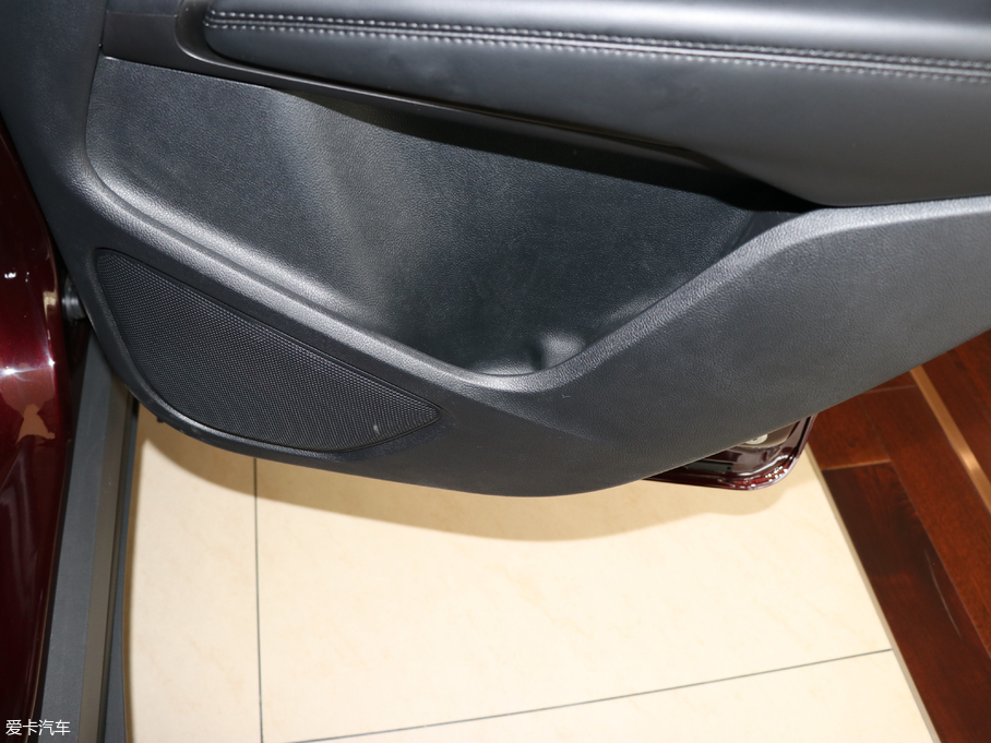 2018ֿMKC 2.0T ǰ(q)Ű