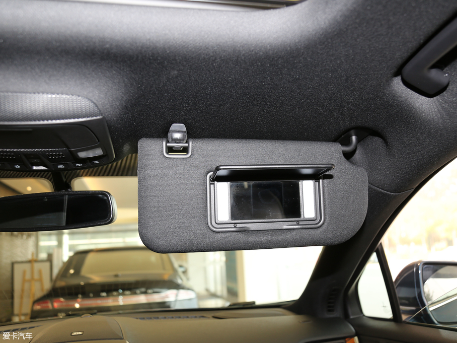 2018ֿMKC 2.0T ǰ(q)Ű