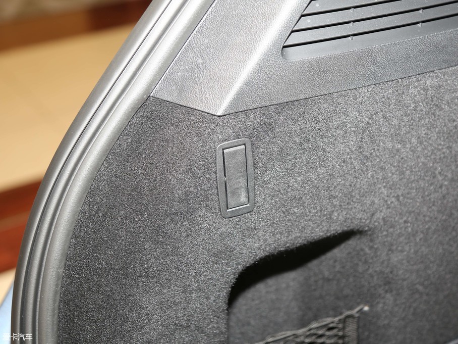 2018ֿMKC 2.0T ǰ(q)Ű