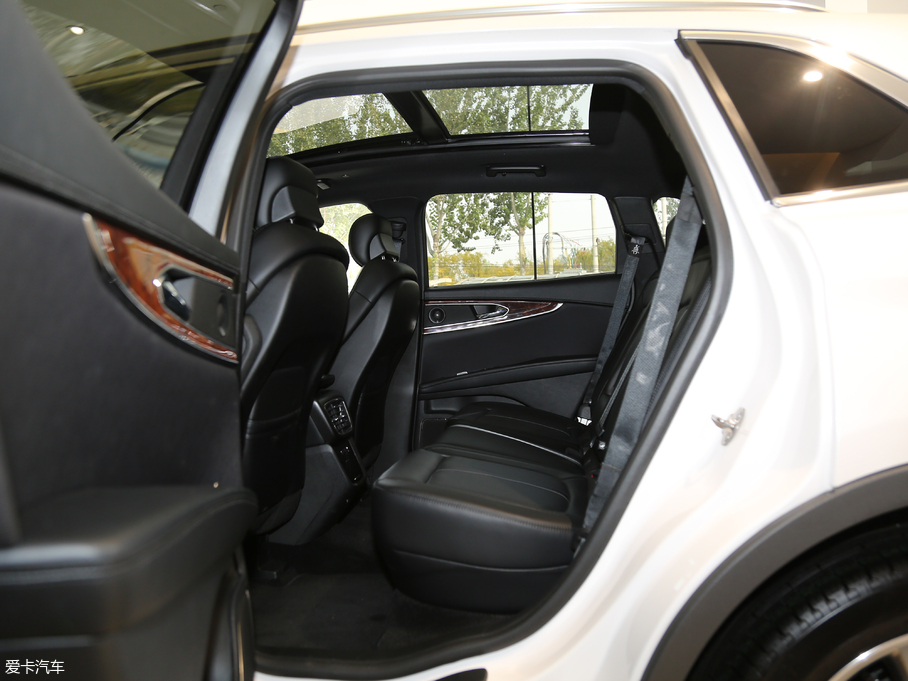 2018ֿMKX 2.7T 򌿂y