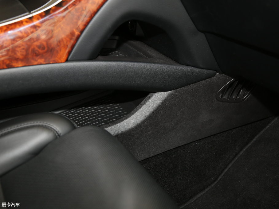 2018ֿMKX 2.7T 򌿂y