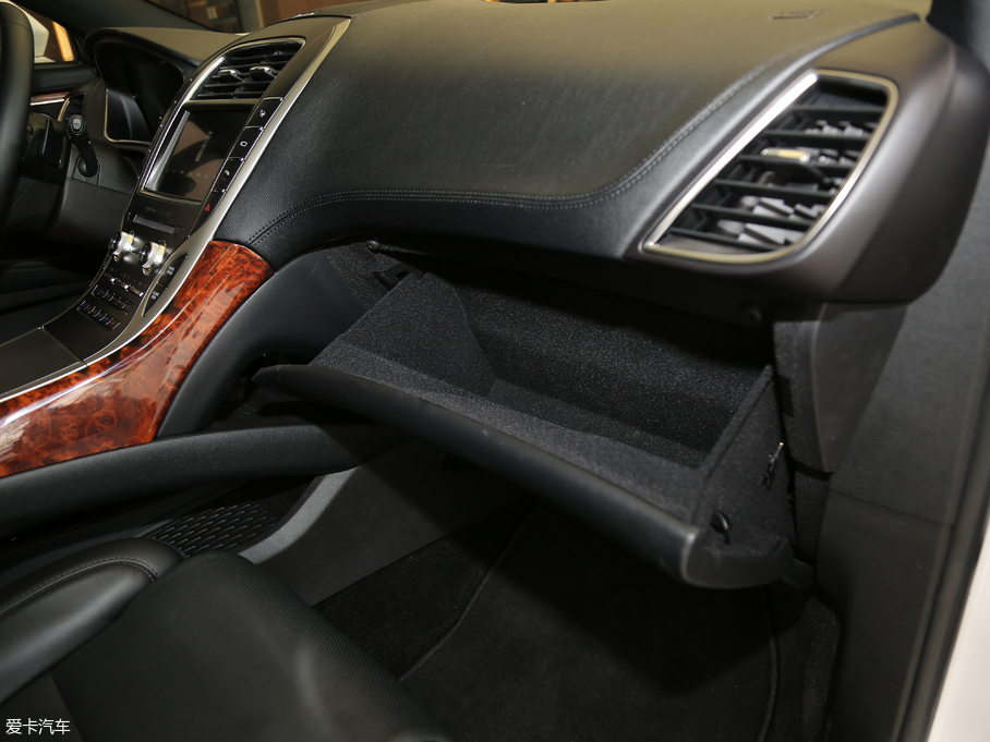 2018ֿMKX 2.7T 򌿂y