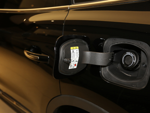 20182.0T (q)Ű (x)(ji)^