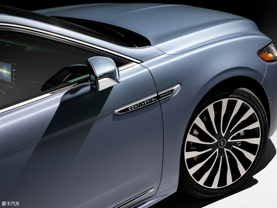 2019ֿϴ 80th Anniversary Coach Door Edition