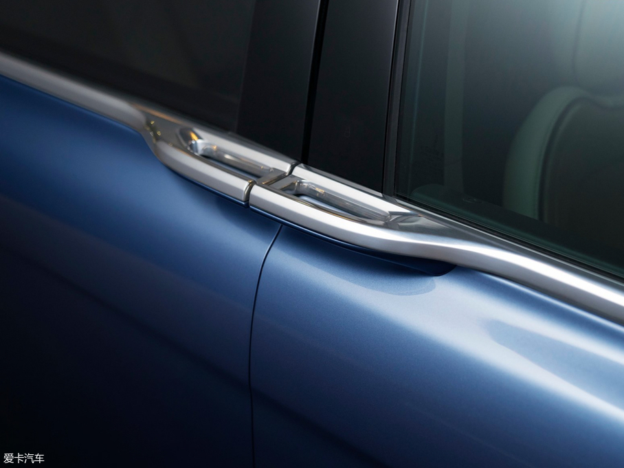 2019ֿϴ 80th Anniversary Coach Door Edition