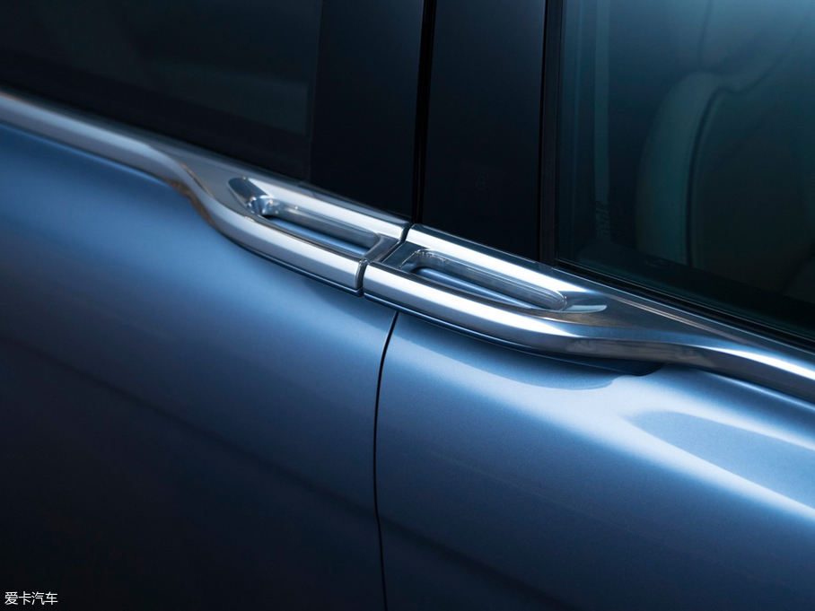 2019ֿϴ 80th Anniversary Coach Door Edition