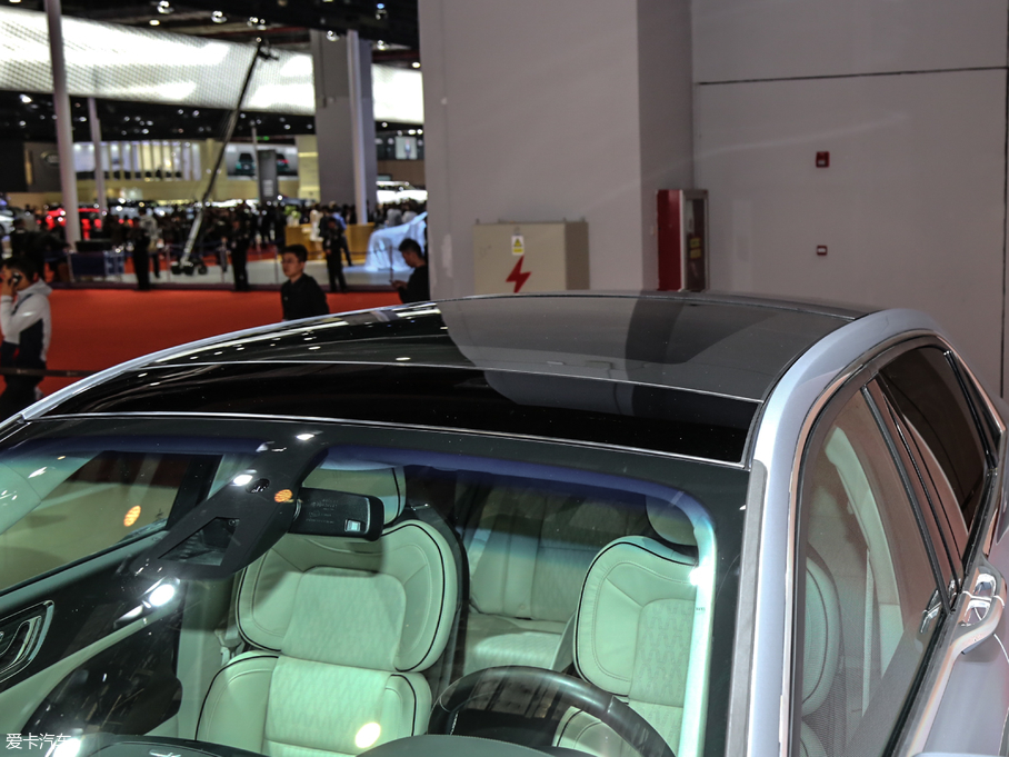 2019ֿϴ 80th Anniversary Coach Door Edition