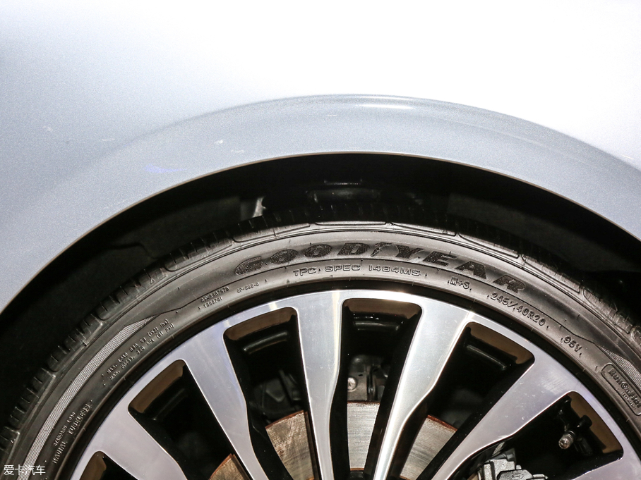 2019ֿϴ 80th Anniversary Coach Door Edition