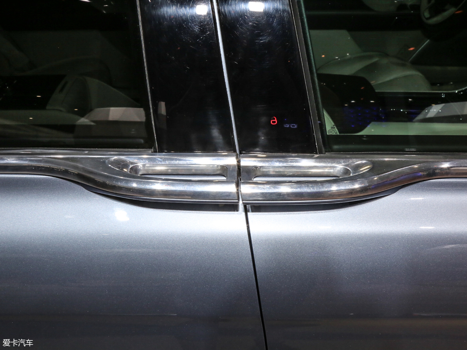 2019ֿϴ 80th Anniversary Coach Door Edition