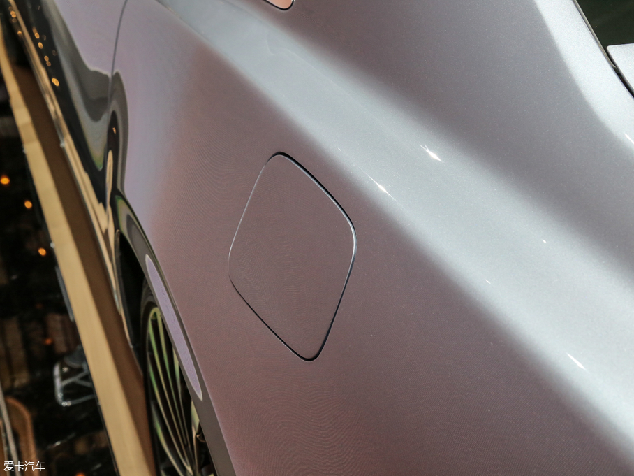 2019ֿϴ 80th Anniversary Coach Door Edition