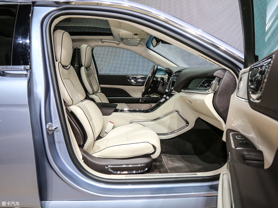 2019ֿϴ 80th Anniversary Coach Door Edition