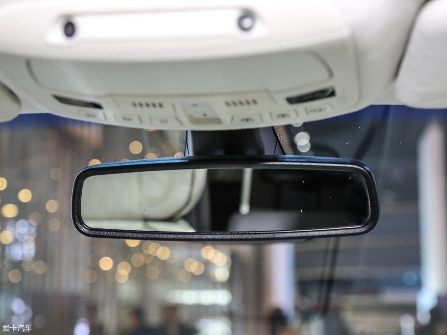 2019ֿϴ 80th Anniversary Coach Door Edition