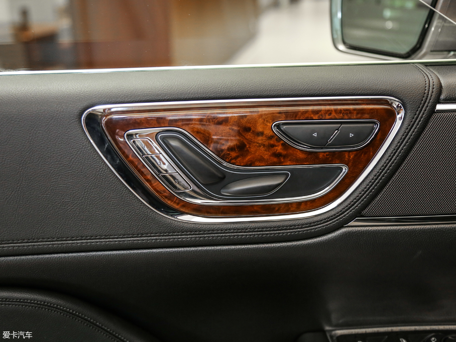 2019ֿϴ 2.0T (q)Ű (gu)V