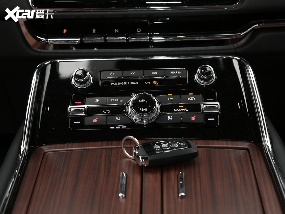 2020I(lng)T 3.5T MONOҫ MONO WHITE